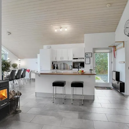 3 Bedroom Beautiful In Brovst